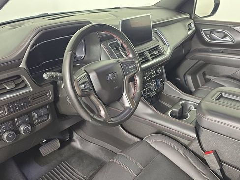 Used 2023 Chevrolet Suburban RST w/ Luxury Package AWD/4WD image 12