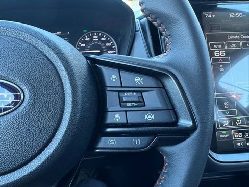 Used 2025 Subaru Crosstrek 2.5i Limited w/ Crosstrek Mirror Package image 17