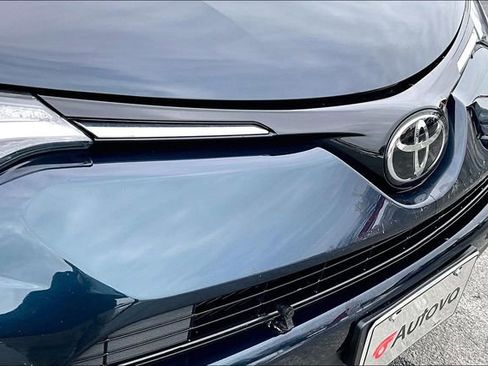 Used 2018 Toyota RAV4 XLE image 30