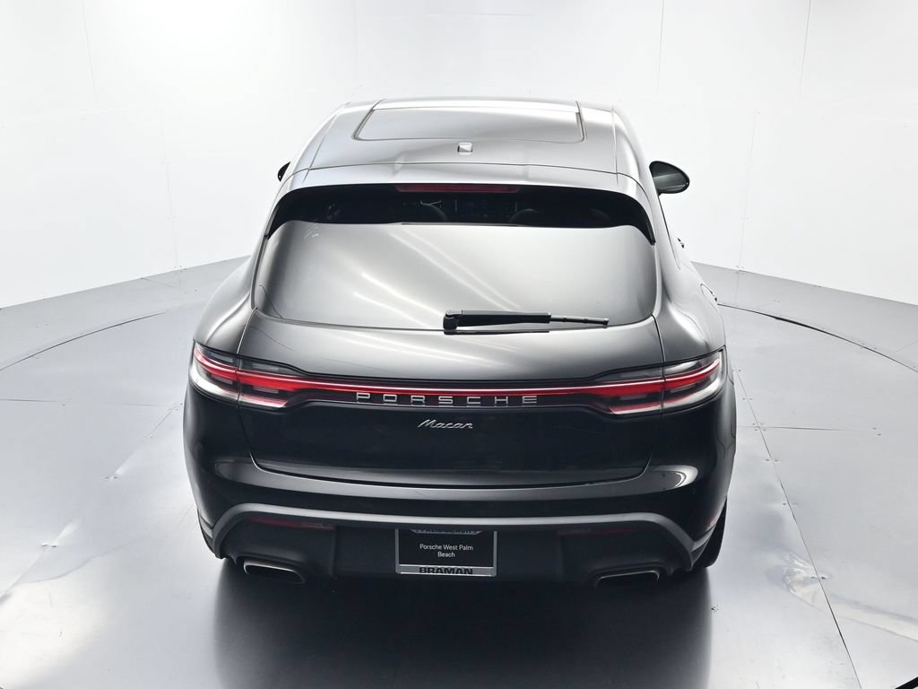 Used 2023 Porsche Macan AWD/4WD image 38