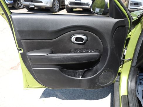 Used 2016 Kia Soul FWD image 15