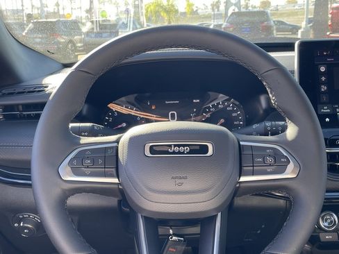 New 2026 Jeep Compass Latitude image 24