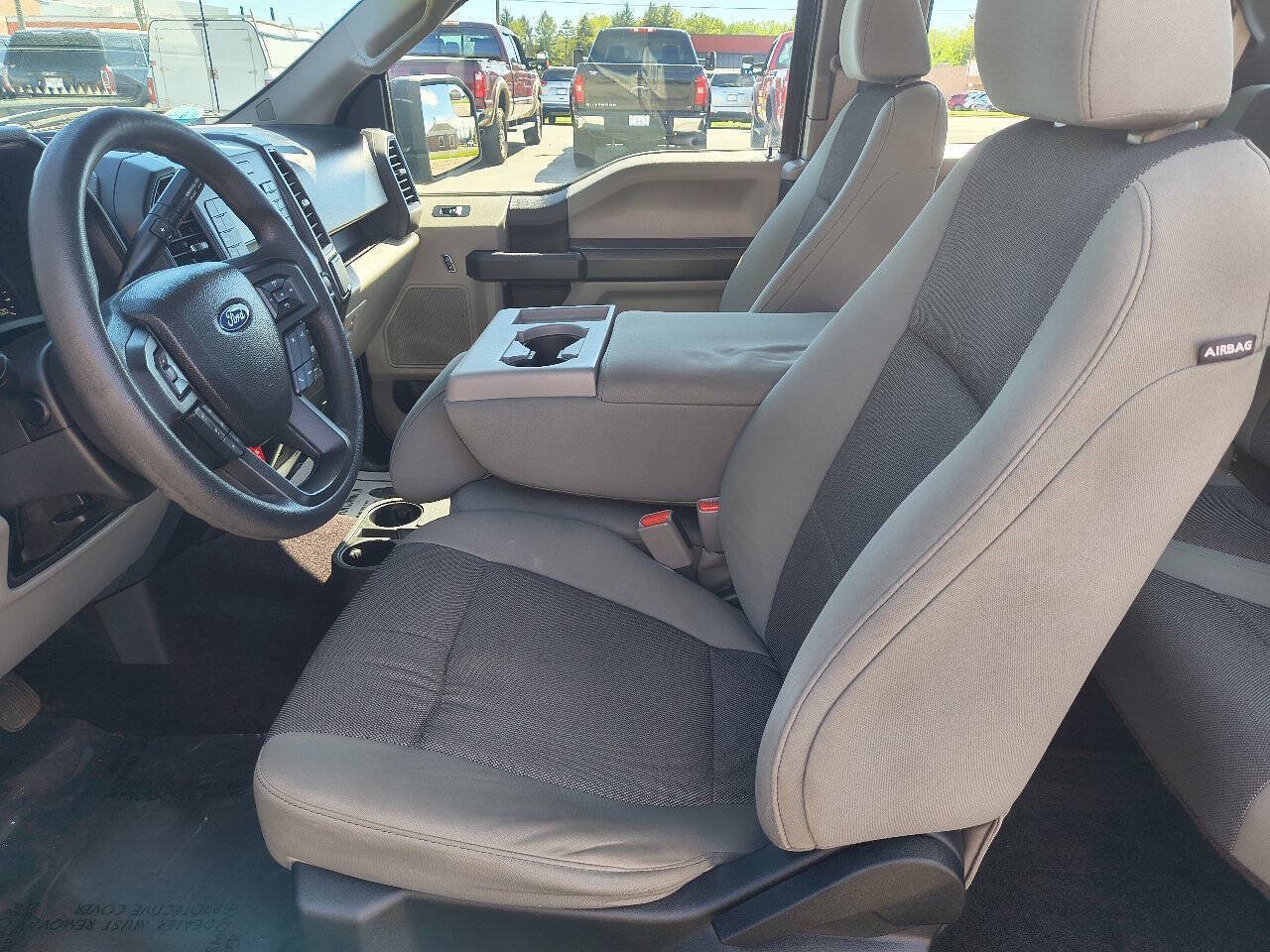 Used 2017 Ford F150 XL w/ Equipment Group 101A Mid AWD/4WD image 18