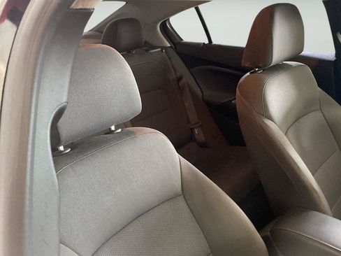 Used 2019 Chevrolet Cruze LT FWD image 31