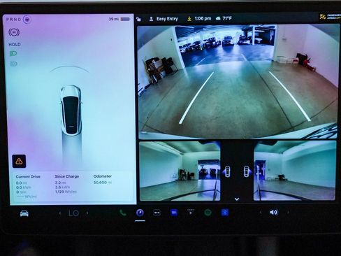 Used 2022 Tesla Model Y Performance AWD/4WD image 24