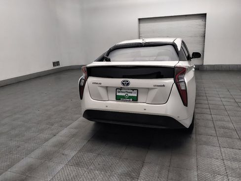 Used 2018 Toyota Prius Two w/ Prius Two Safety Plus Package FWD image 7