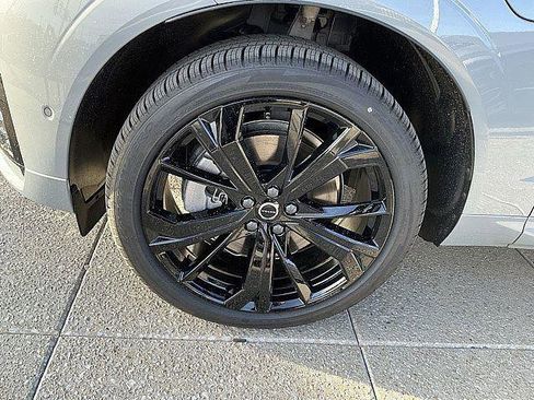 New 2026 Volvo XC60 T8 Ultra w/ Climate Package AWD/4WD image 12