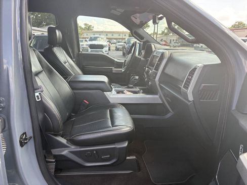 Used 2019 Ford F150 Lariat w/ Equipment Group 502A Luxury AWD/4WD image 18
