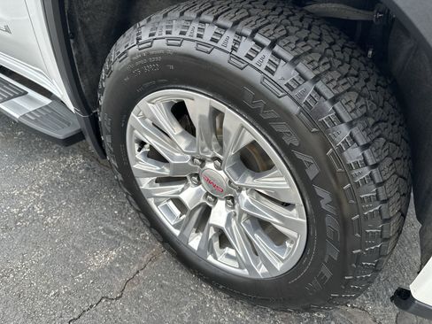 Certified 2023 GMC Sierra 1500 Denali AWD/4WD image 10