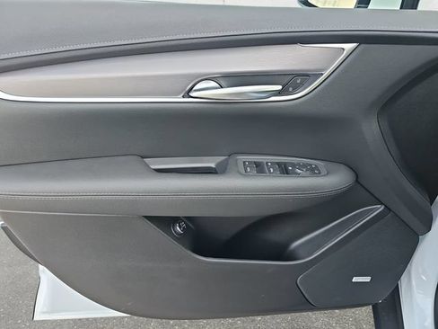 Used 2026 Cadillac XT5 Luxury w/ LPO, Floor Liner Package AWD/4WD image 26