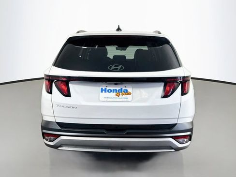 Used 2026 Hyundai Tucson SEL FWD image 18