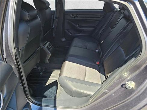 Used 2018 Honda Accord Sport image 18