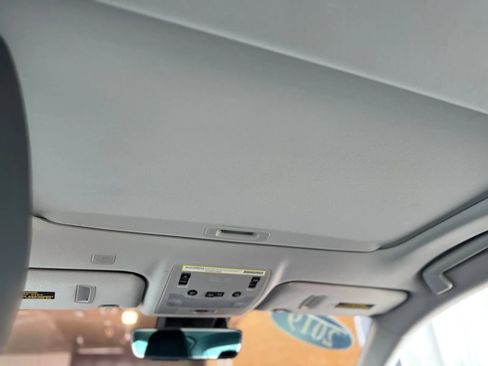 Used 2019 Lexus IS 300 image 18