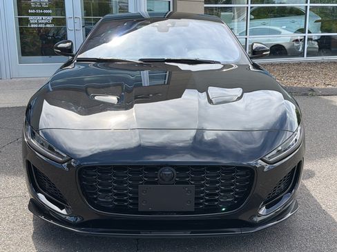 Used 2024 Jaguar F-TYPE Coupe AWD image 9