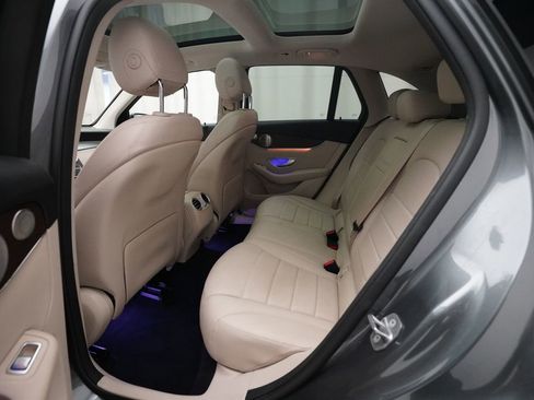 Used 2021 Mercedes-Benz GLC 300 4MATIC image 16