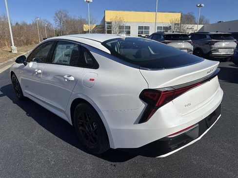 New 2026 Kia K5 LXS FWD image 4