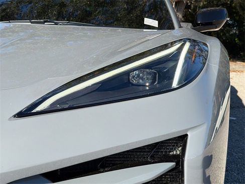 Used 2025 Chevrolet Corvette E-Ray w/ Stealth Interior Trim Package image 9