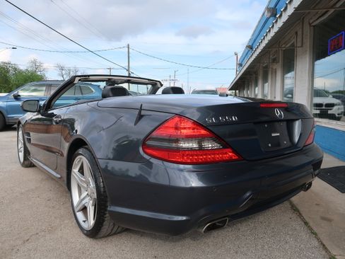 Used 2011 Mercedes-Benz SL 550 image 7