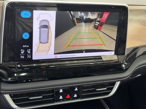 New 2026 Volkswagen Atlas SE image 25