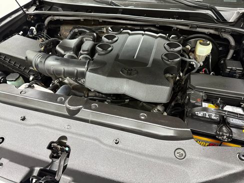 Used 2021 Toyota 4Runner SR5 image 42