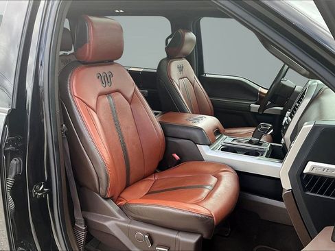 Used 2018 Ford F150 King Ranch image 31