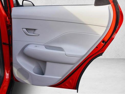 Certified 2025 Hyundai Kona SEL image 27