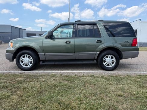 Used 2003 Ford Expedition XLT AWD/4WD image 8