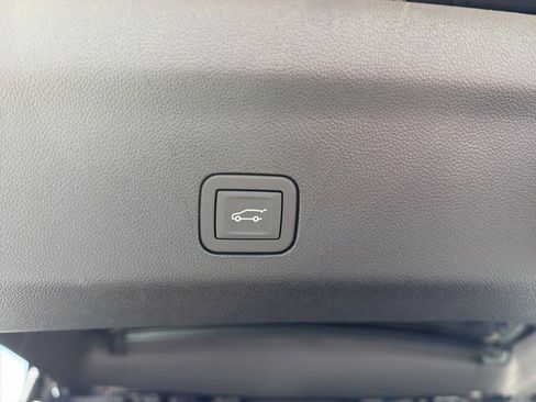 New 2026 Chevrolet Tahoe High Country w/ Sun And Tow Package AWD/4WD image 40