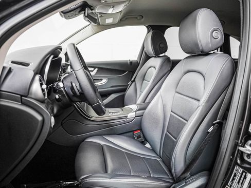 Used 2022 Mercedes-Benz GLC 300 image 8