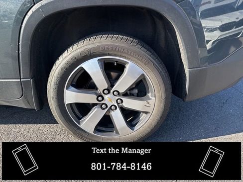 Used 2018 Chevrolet Traverse LT w/ LPO, Black Accent Package image 5