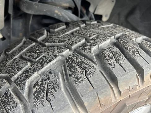 Used 2019 Ford F150 Lariat w/ Equipment Group 502A Luxury image 25