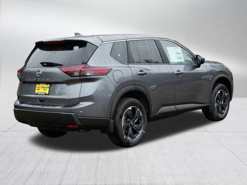 New 2026 Nissan Rogue SV AWD/4WD image 2