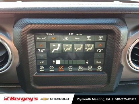 Used 2021 Jeep Wrangler Unlimited Sahara AWD/4WD image 20