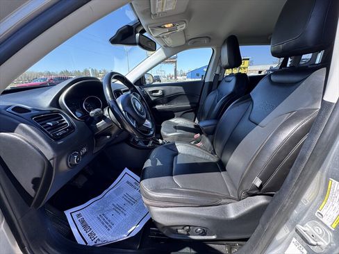 Used 2021 Jeep Compass Limited AWD/4WD image 9
