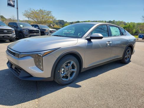 New 2026 Kia K4 LXS image 19