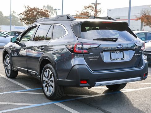 Used 2023 Subaru Outback Limited image 23