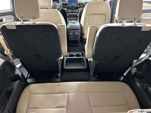 Used 2021 Ford Explorer Limited w/ Equipment Group 301A image 41