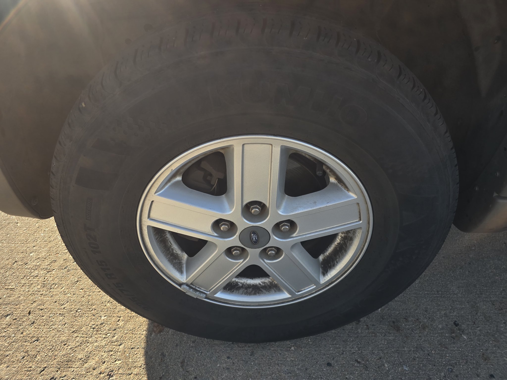 Used 2006 Ford Escape XLS FWD image 9