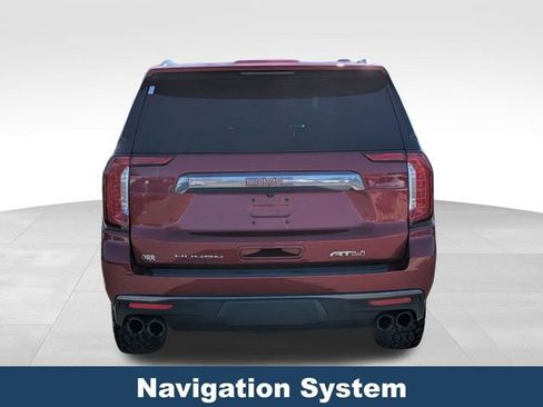 Used 2024 GMC Yukon AT4 w/ Technology Package AWD/4WD image 5