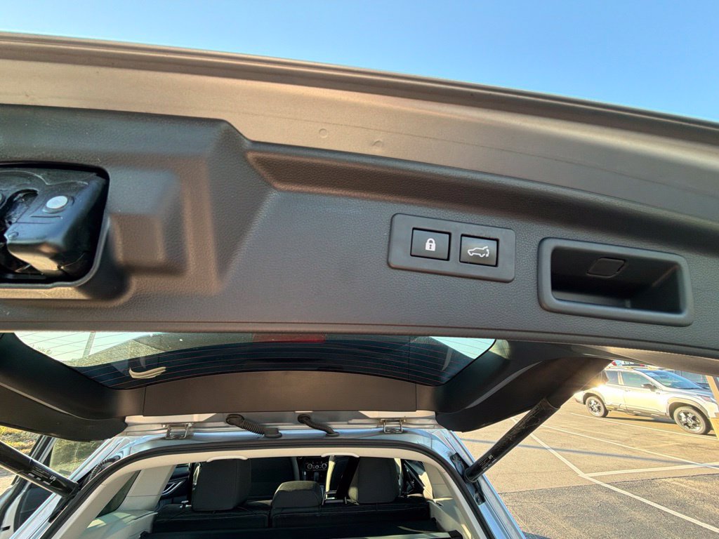 Used 2023 Subaru Forester Premium AWD/4WD image 11