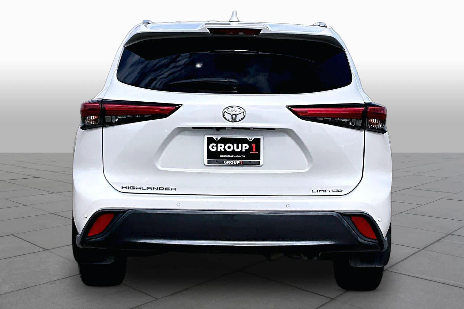 Used 2020 Toyota Highlander Limited FWD image 5