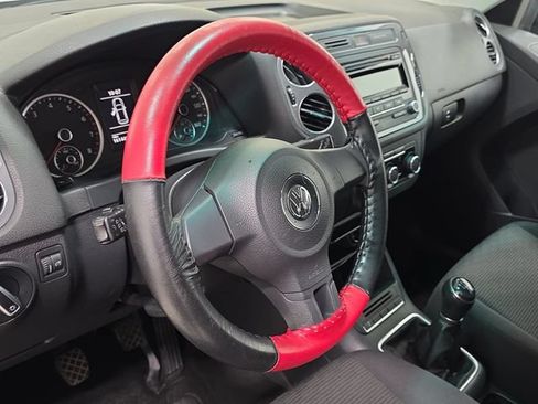 Used 2012 Volkswagen Tiguan S FWD image 14