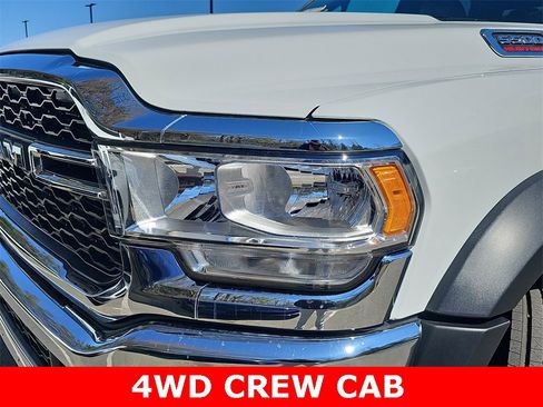 New 2024 RAM 5500 Tradesman w/ Chrome Appearance Group image 28