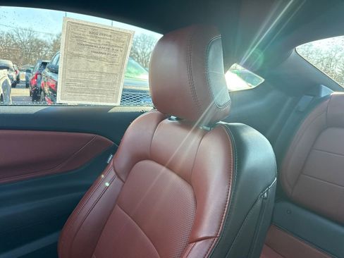 Used 2025 Ford Mustang Premium image 29