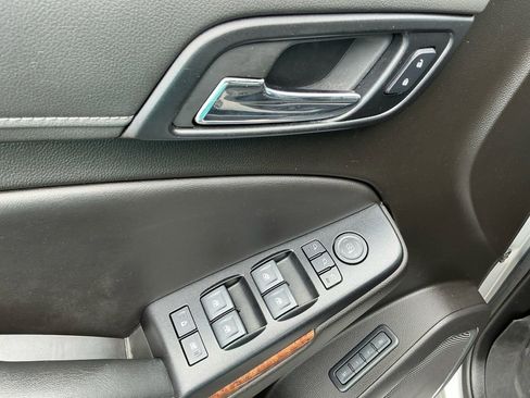 Used 2020 Chevrolet Tahoe Premier AWD/4WD image 16