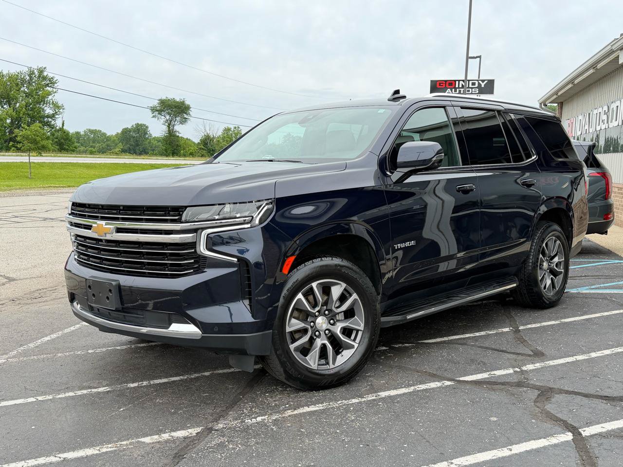 Used 2021 Chevrolet Tahoe LT w/ LT Signature Package AWD/4WD image 1