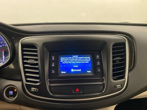 Used 2015 Chrysler 200 C FWD image 11
