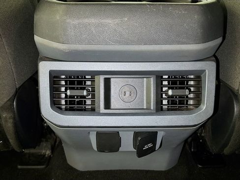 Used 2024 Ford F250 XLT w/ FX4 Off-Road Package image 21