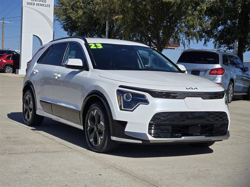 Used 2023 Kia Niro Wind image 3