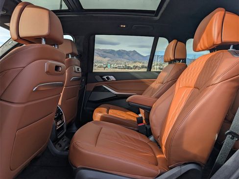 New 2026 BMW X7 M60i image 16